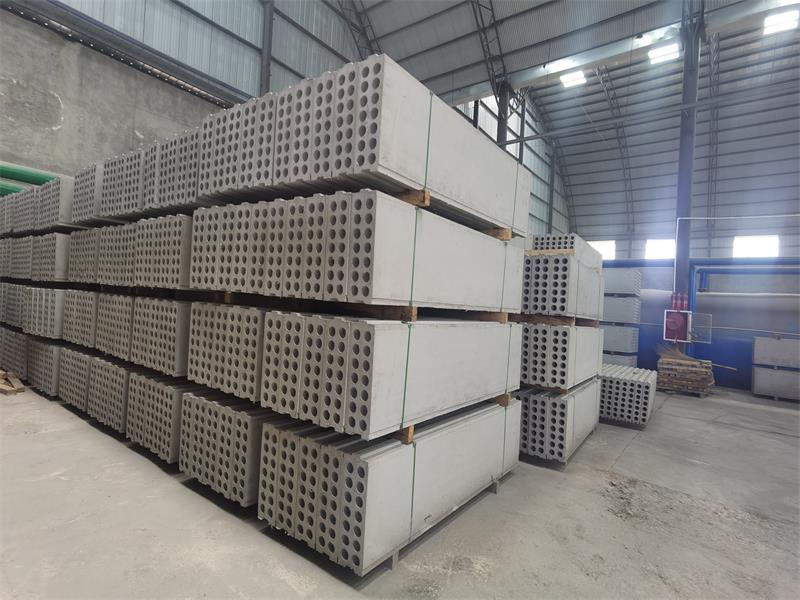 新型輕質(zhì)隔墻板的日常清潔保養(yǎng)