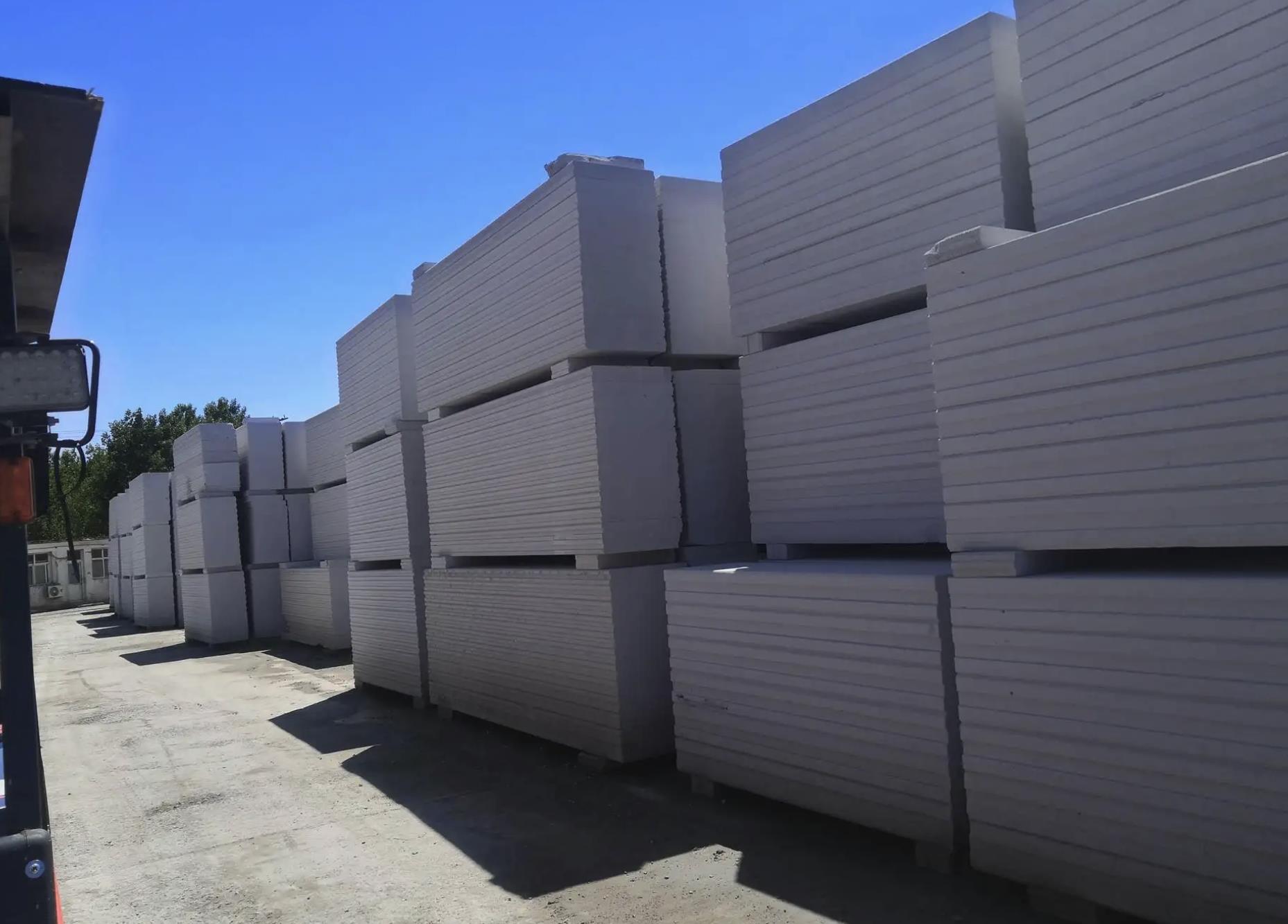 輕質(zhì)隔墻板是什么材料 輕質(zhì)隔墻板的特點有哪些