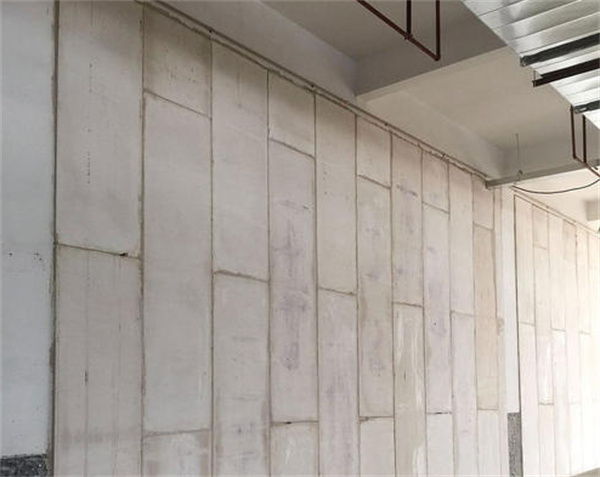 輕質(zhì)隔墻板的質(zhì)量區(qū)分方法